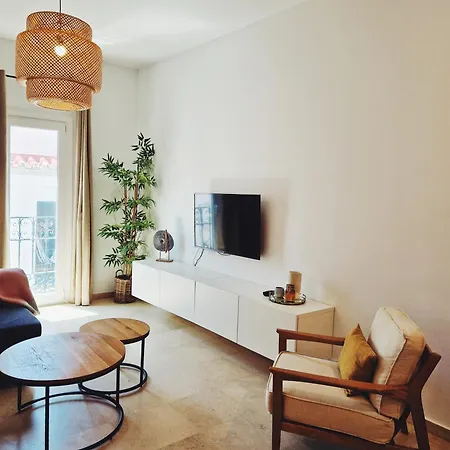 Plaza Naranjos Apartment *