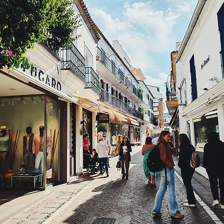 Plaza Naranjos * Marbella