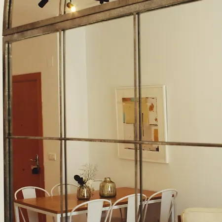 Plaza Naranjos דירה