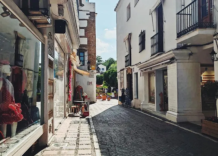 Plaza Naranjos *