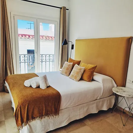 Plaza Naranjos Apartamento *