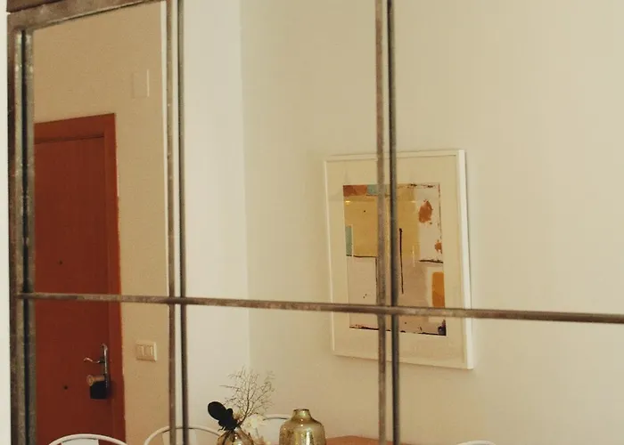 Plaza Naranjos شقة