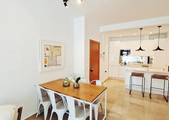 Plaza Naranjos شقة *